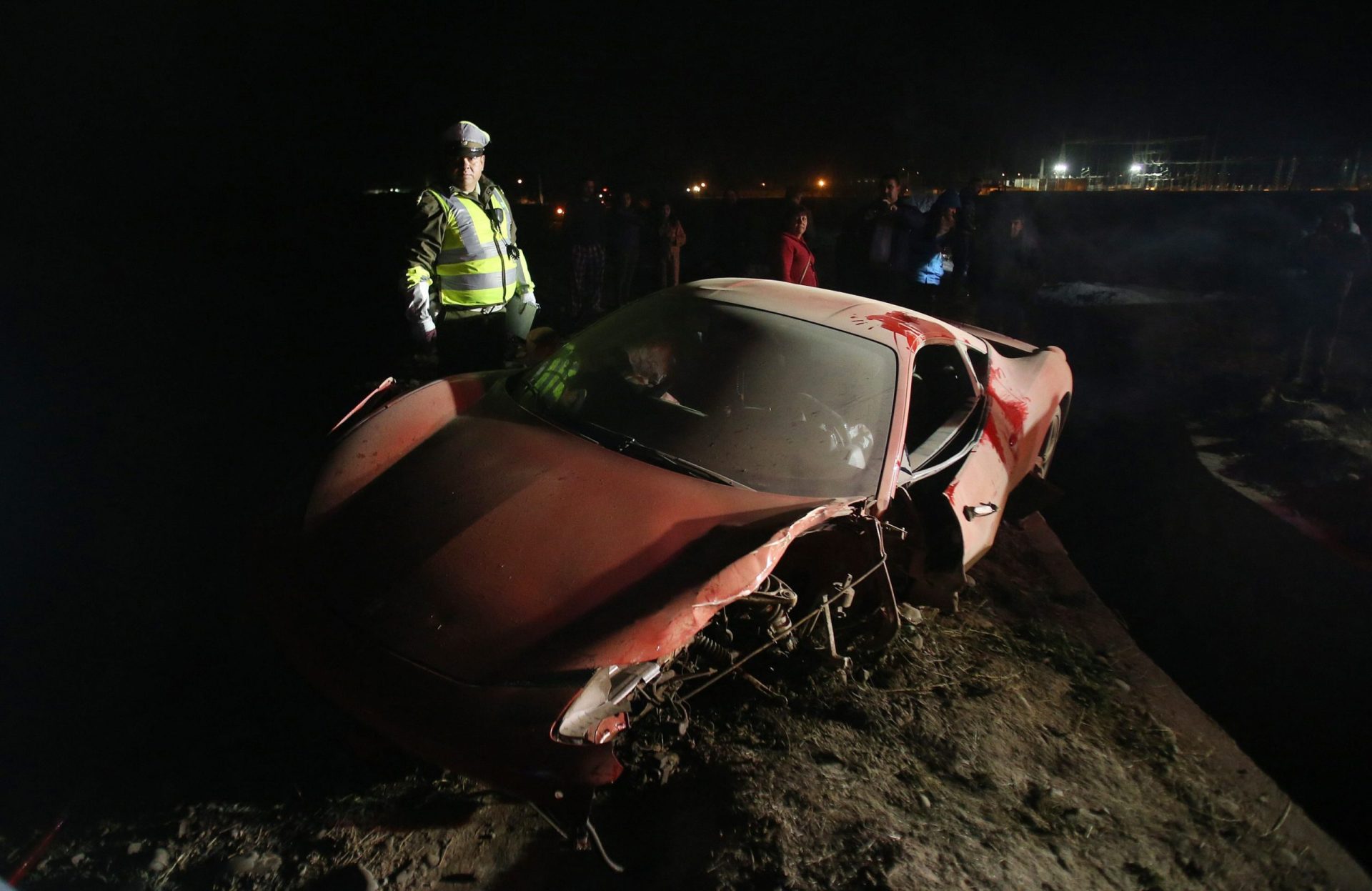 Arturo Vidal sofre aparatoso acidente de automóvel [VÍDEO]