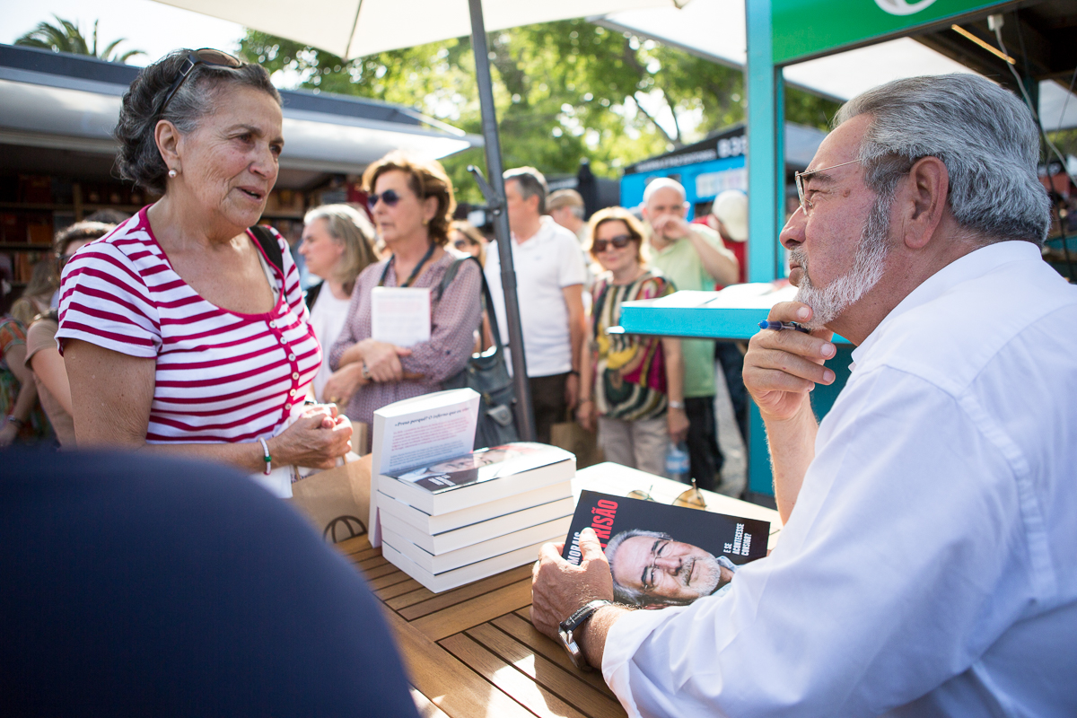 Isaltino: Um ‘presidente’ na Feira do Livro