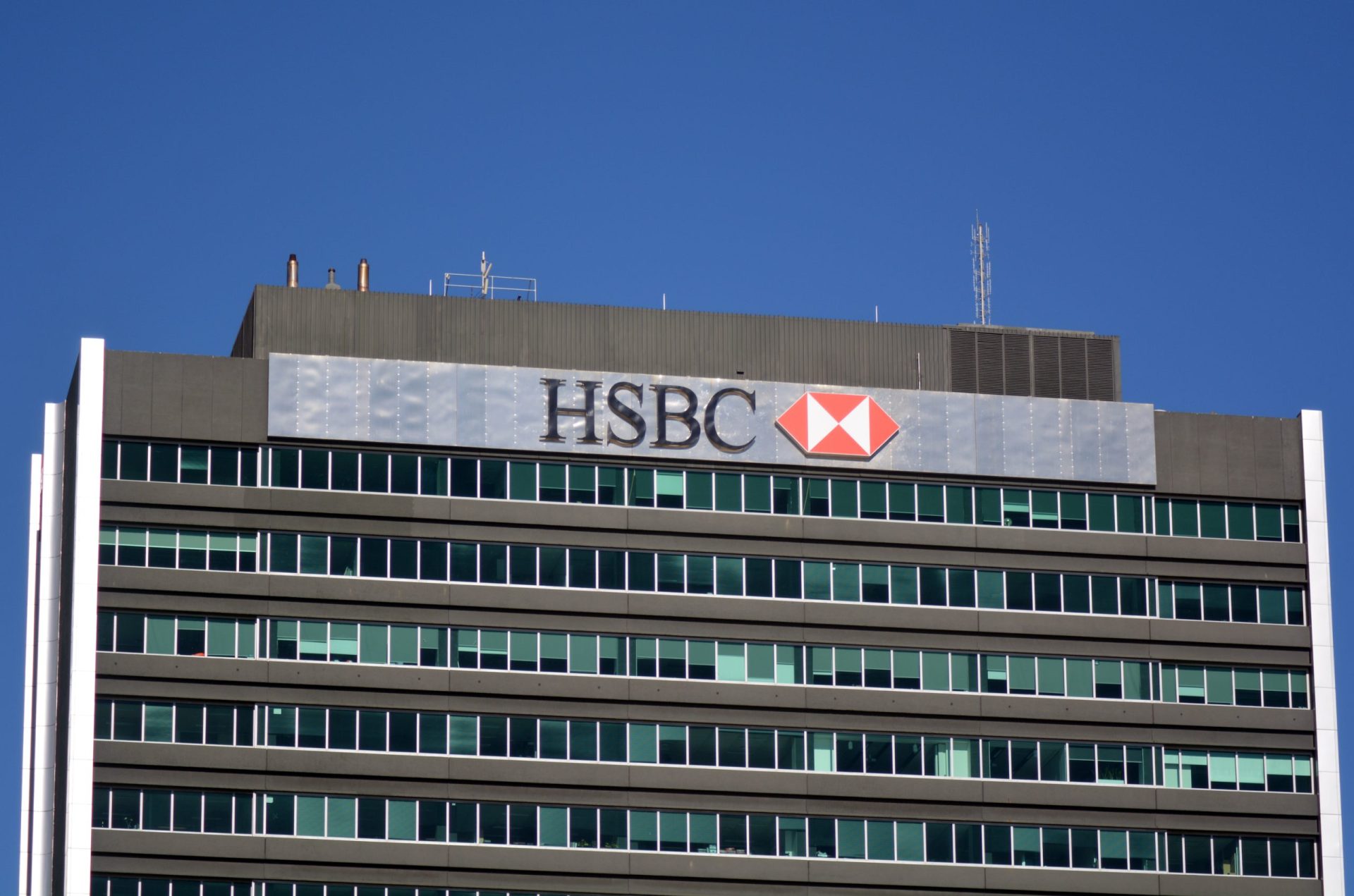 HSBC despede 50.000