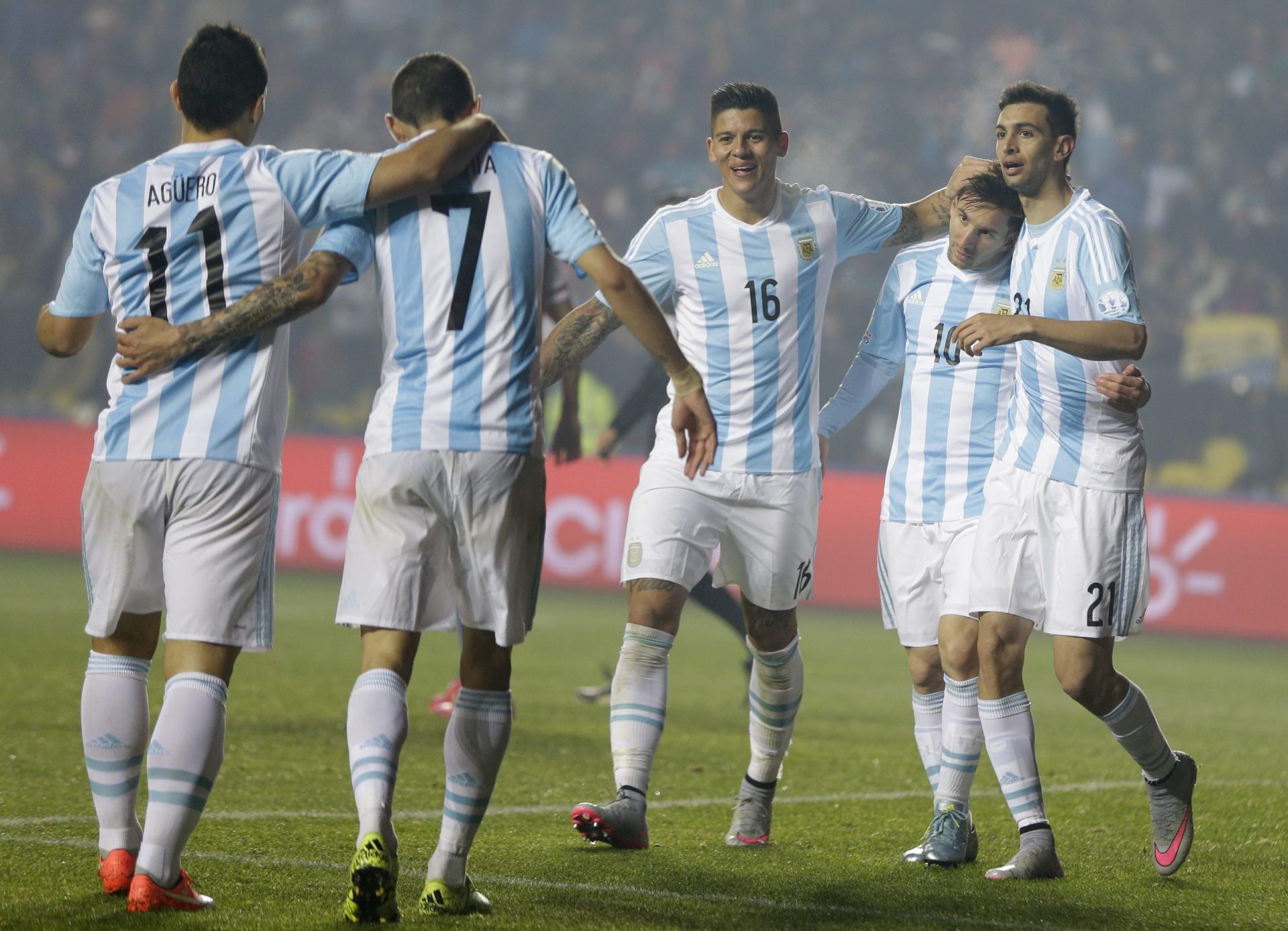 Copa América: Argentina goleia Paraguai por 6-1