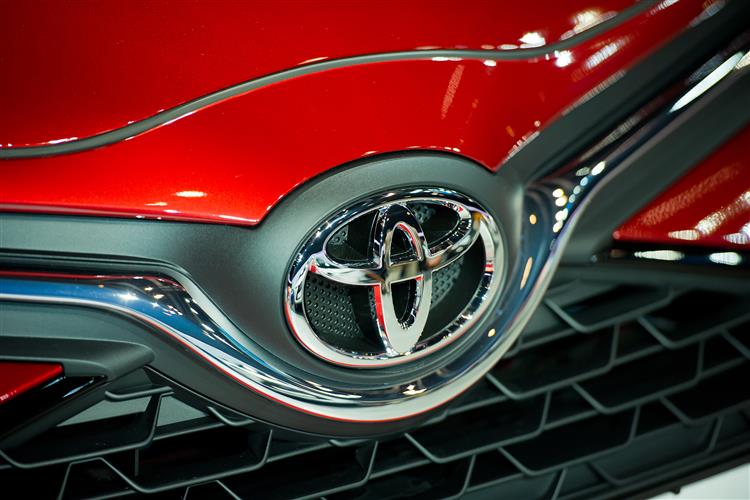Toyota chama à revisão 625 mil híbridos de todo o mundo