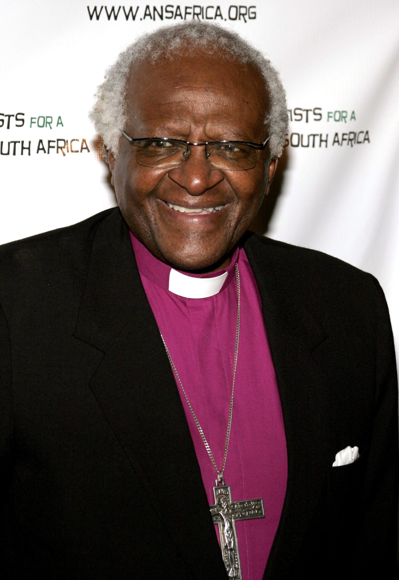 Desmond Tutu hospitalizado