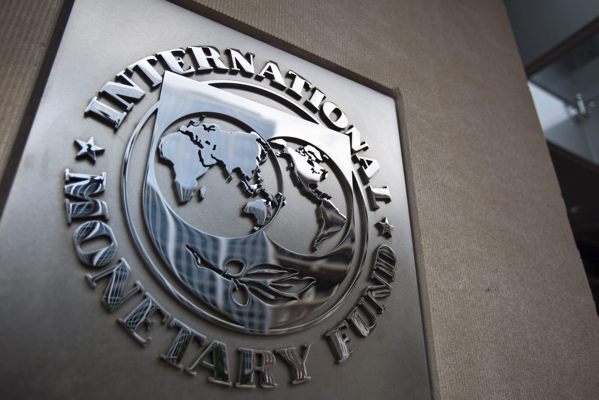 FMI vai participar no resgate da Grécia depois de Atenas pagar dívida