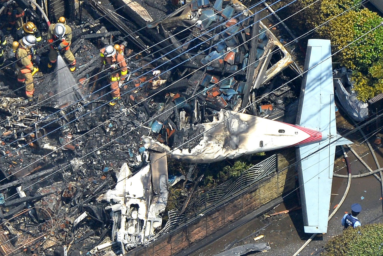 Tóquio. Queda de avioneta em zona residencial faz três mortos