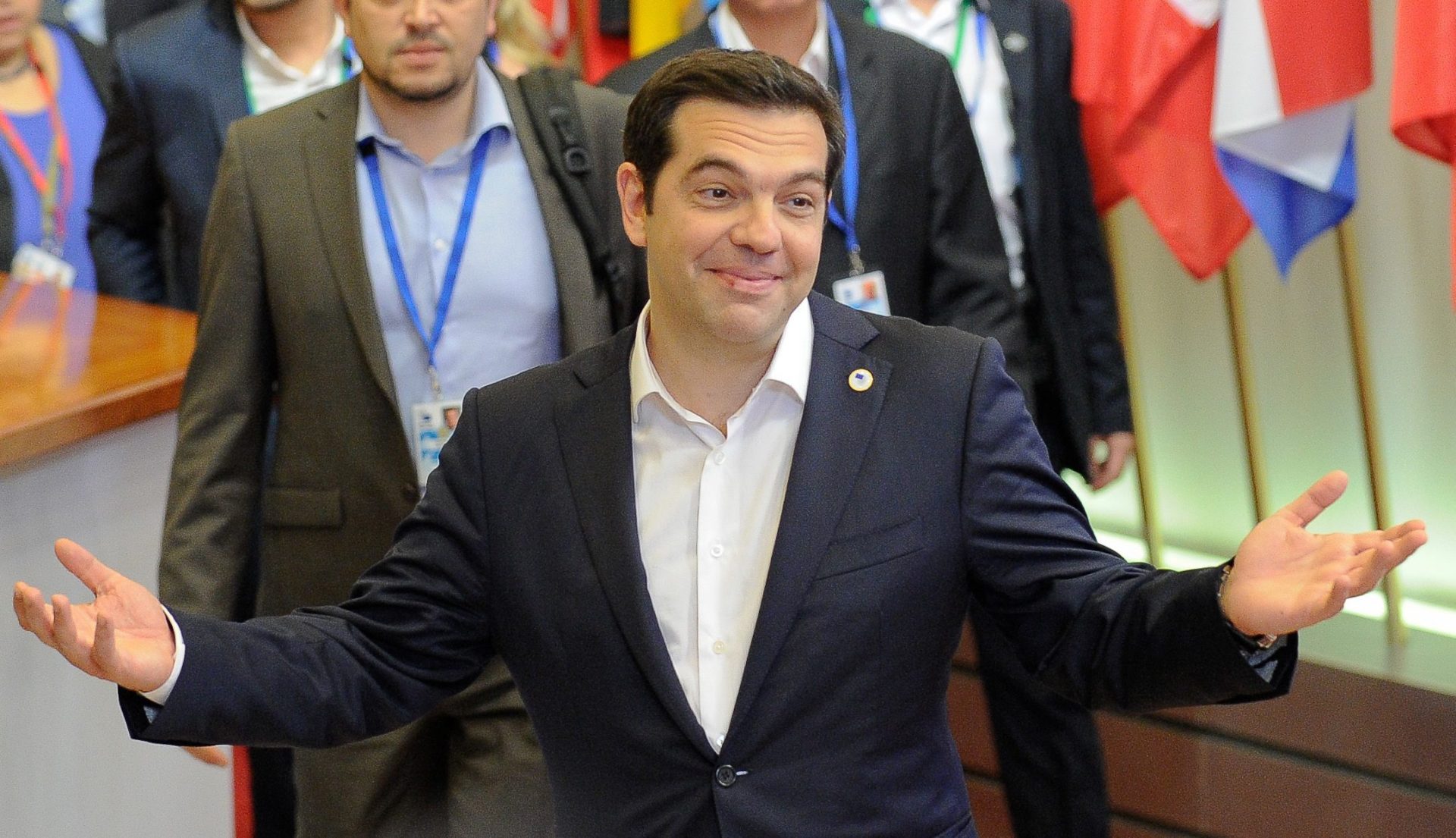 Tsipras determinado em prosseguir esforço para chegar a acordo