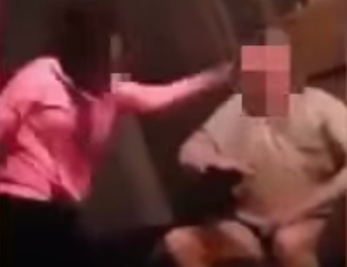 Jovens detidos após vídeo de ataque brutal a idoso tornar-se viral