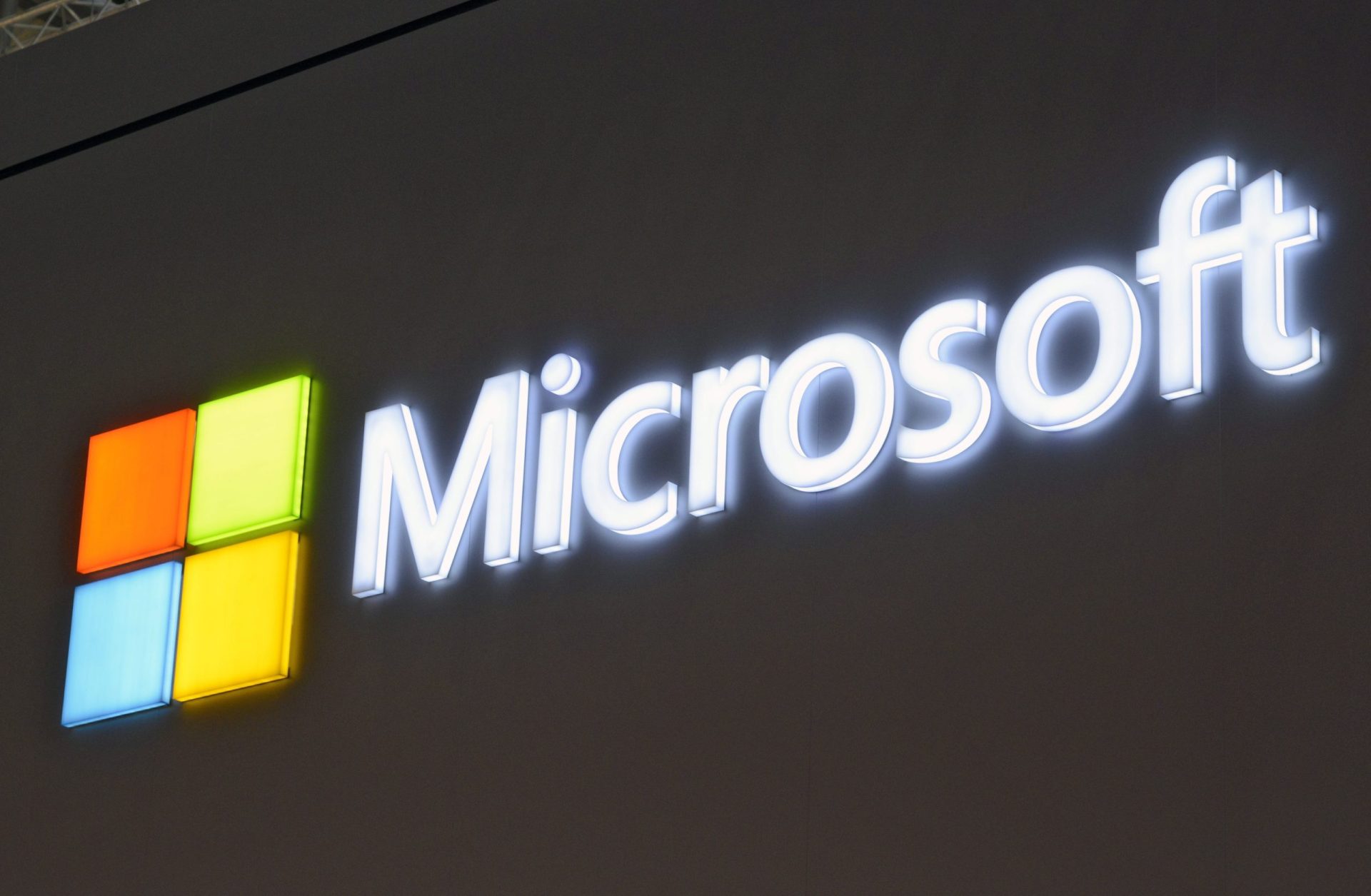 Microsoft vai despedir 7800 funcionários