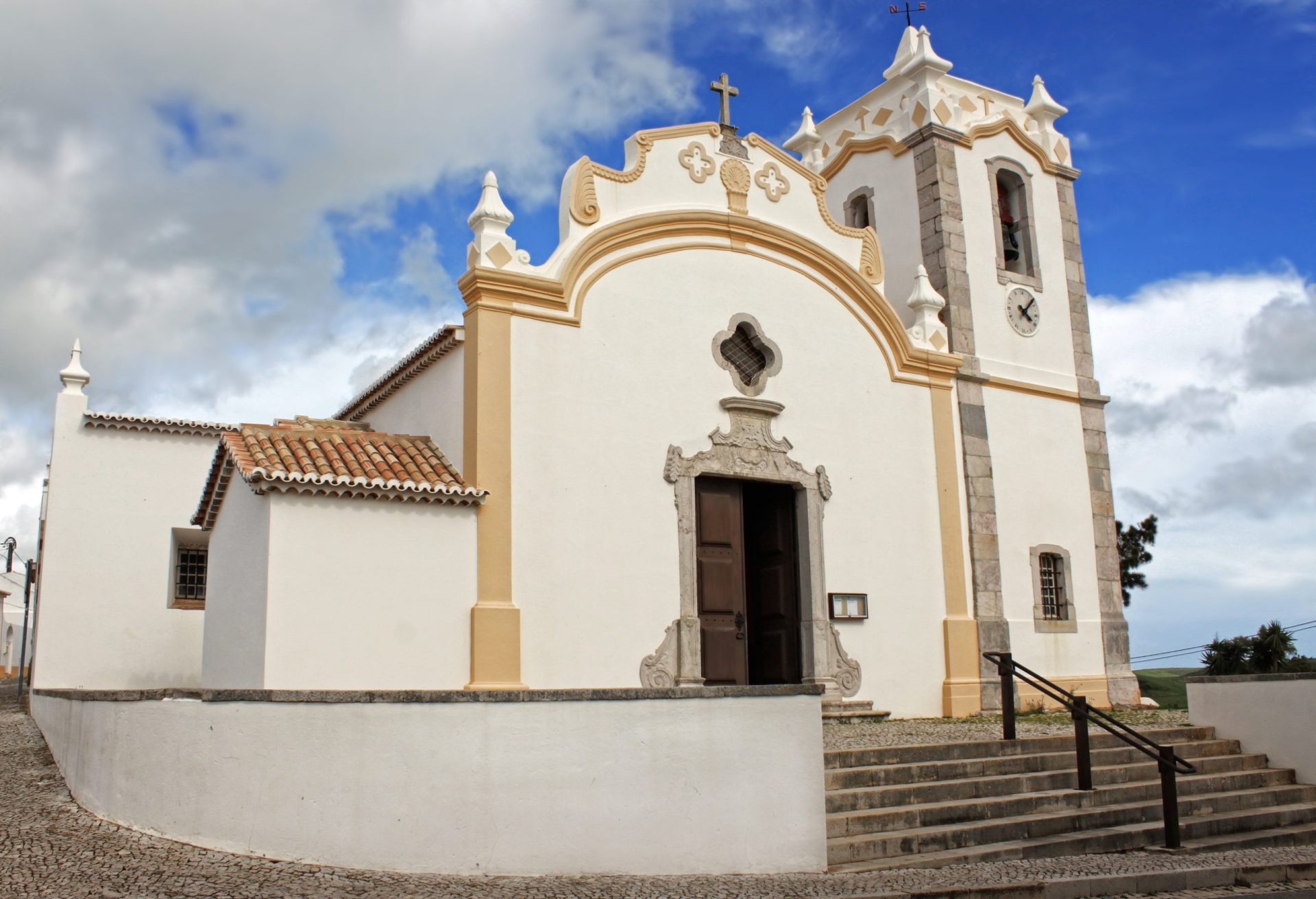 Vila do Bispo vence prémio Município do Ano Portugal 2015