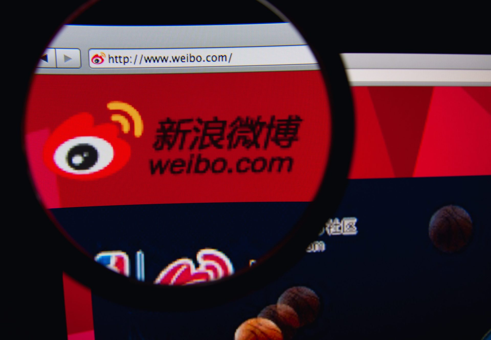 China censura mais de 360 contas nas redes sociais