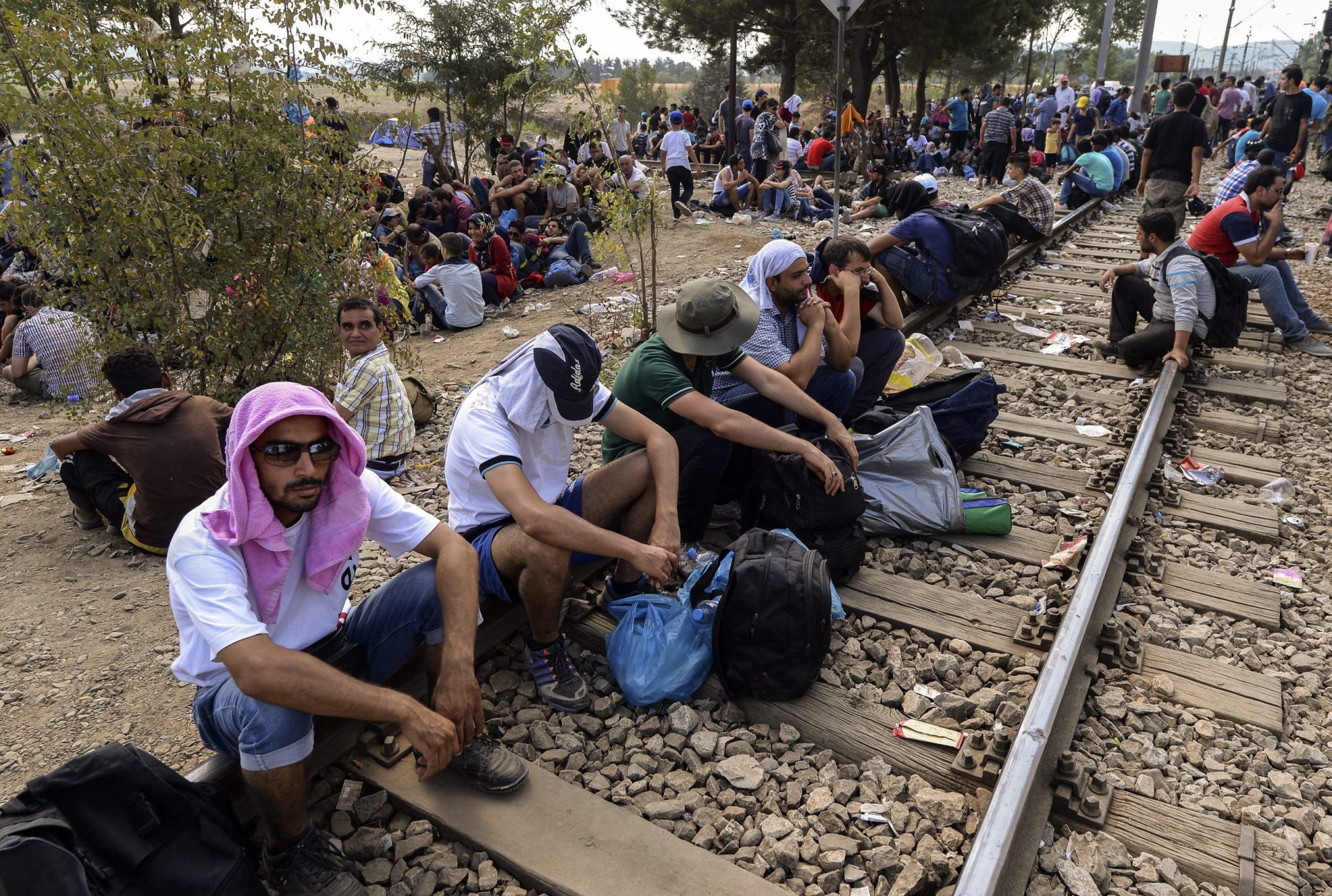 Macedónia declara ‘estado de emergência’ devido ao afluxo de migrantes