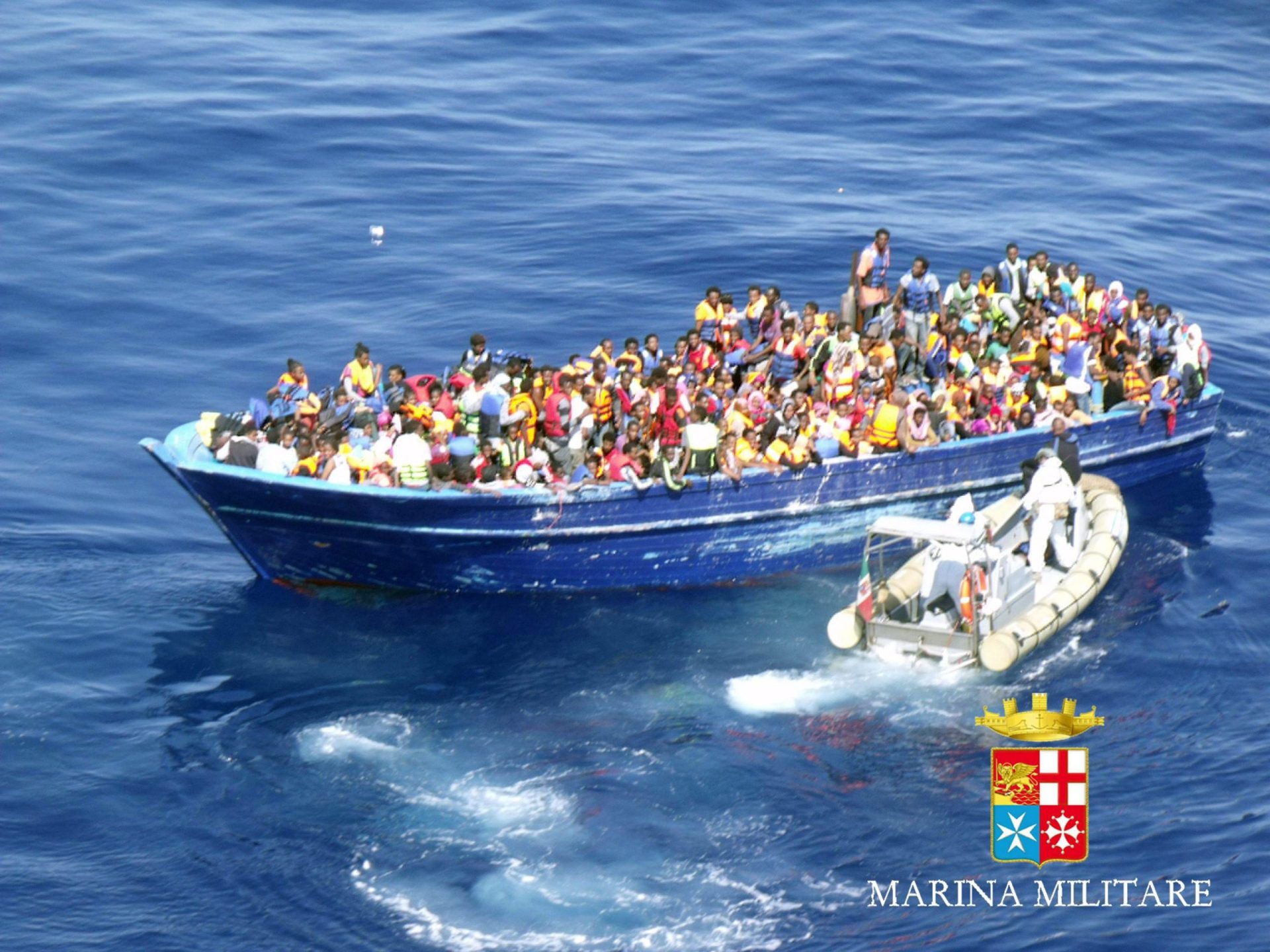 Quatro mil e quatrocentos migrantes resgatados no canal da Sicília