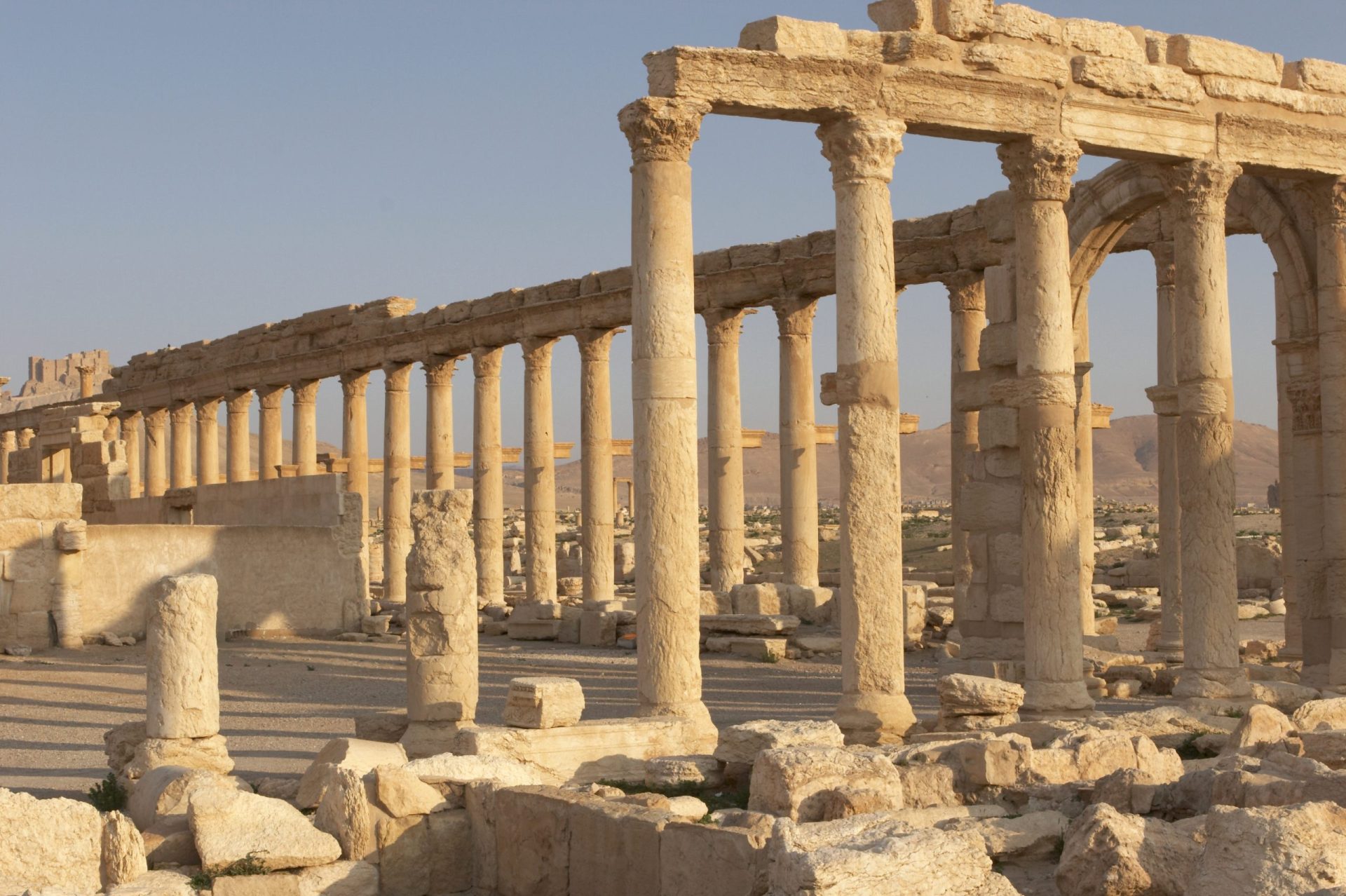 Destruição de templo em Palmira é ‘crime de guerra’
