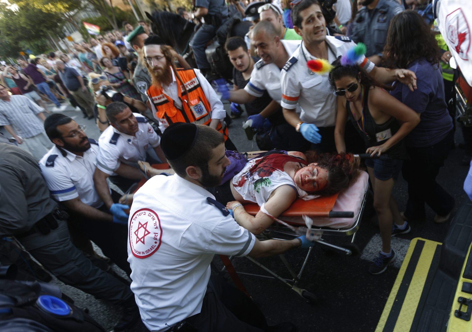 Morreu adolescente esfaqueada em marcha de orgulho gay