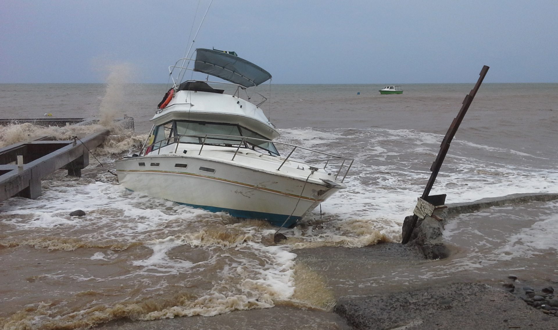 Estado de emergência declarado na Florida devido à tempestade tropical Erika