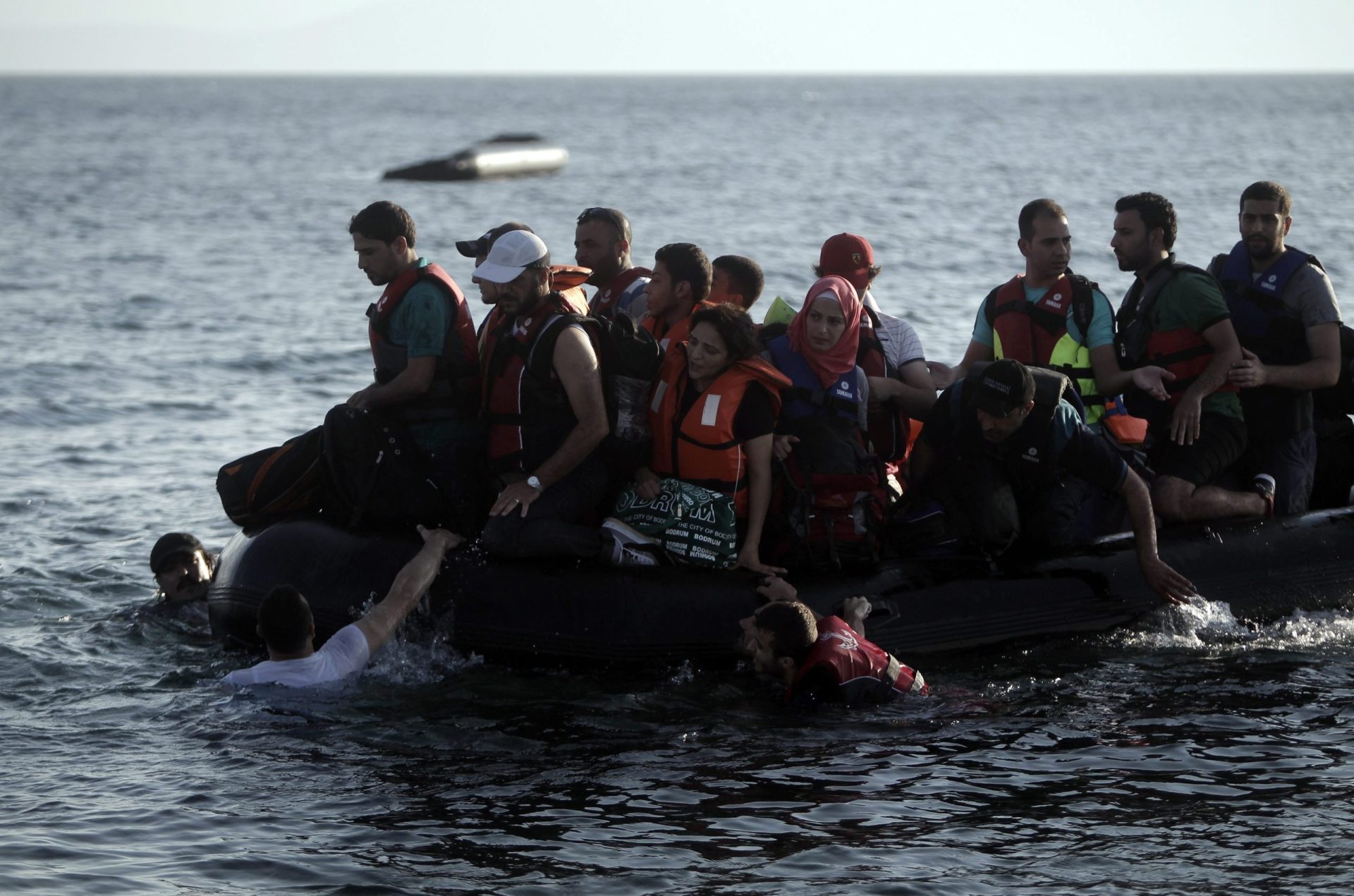 Intercetados mais de 700 migrantes ao largo da Grécia