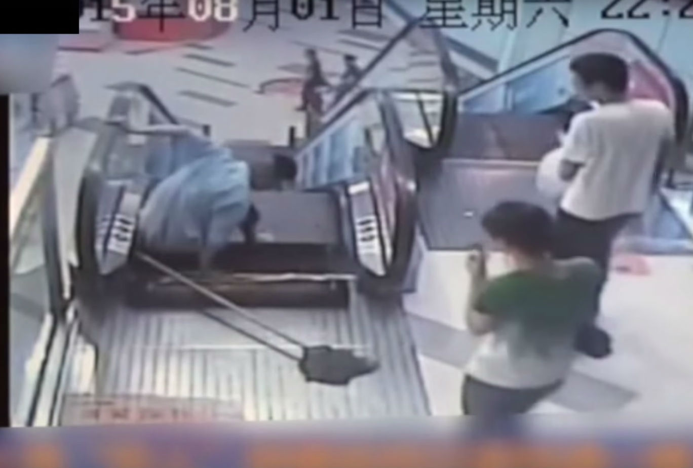 Escadas rolantes fazem nova vítima na China