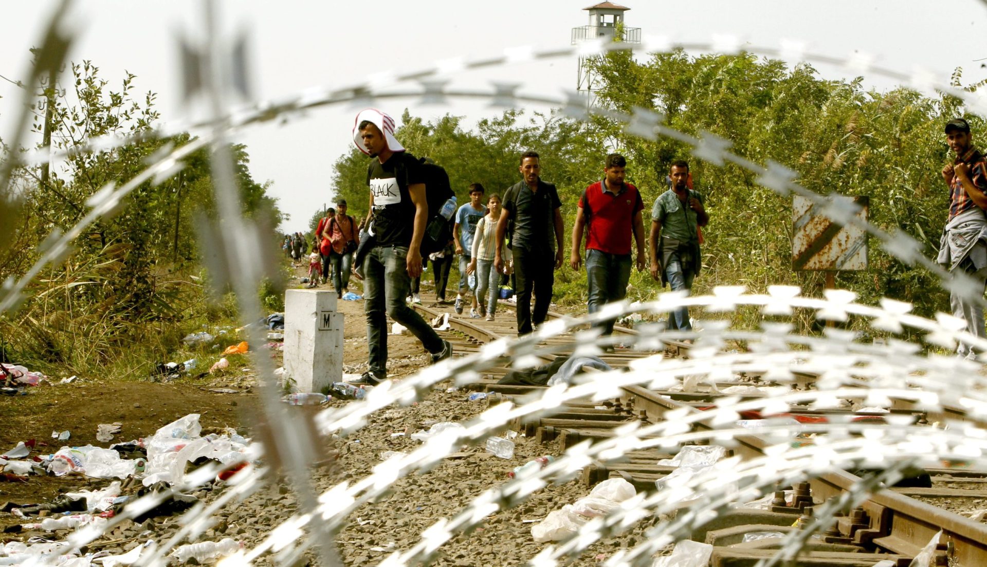 367 refugiados que entraram na Hungria foram detidos