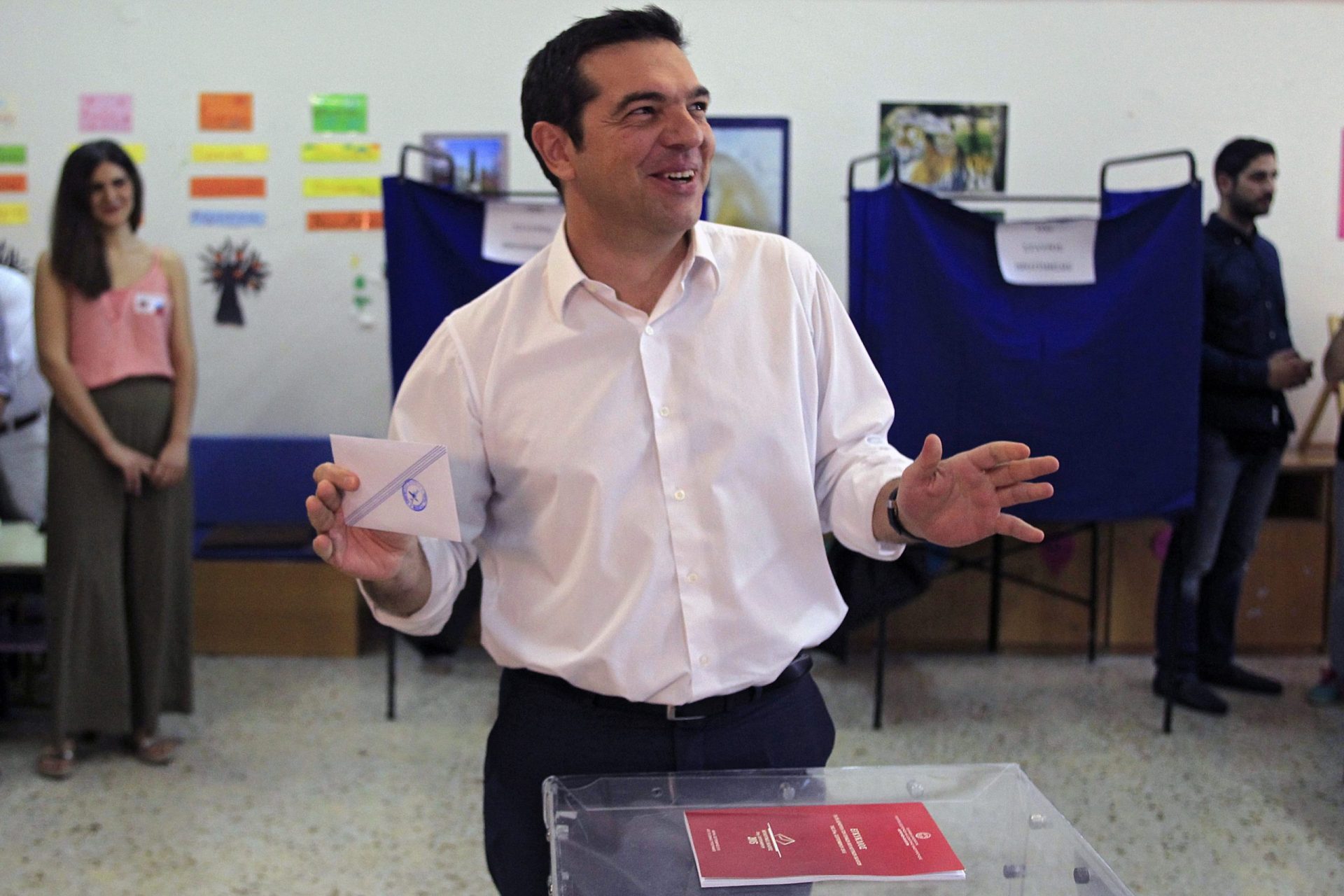 Grécia: Tsipras confiante que gregos vão eleger um Governo que dê luta
