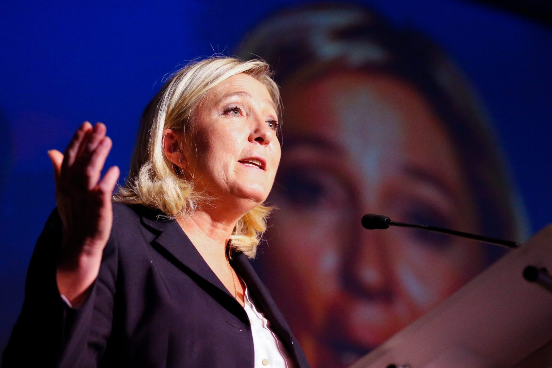 Marine Le Pen será julgada por incitamento ao ódio racial em França