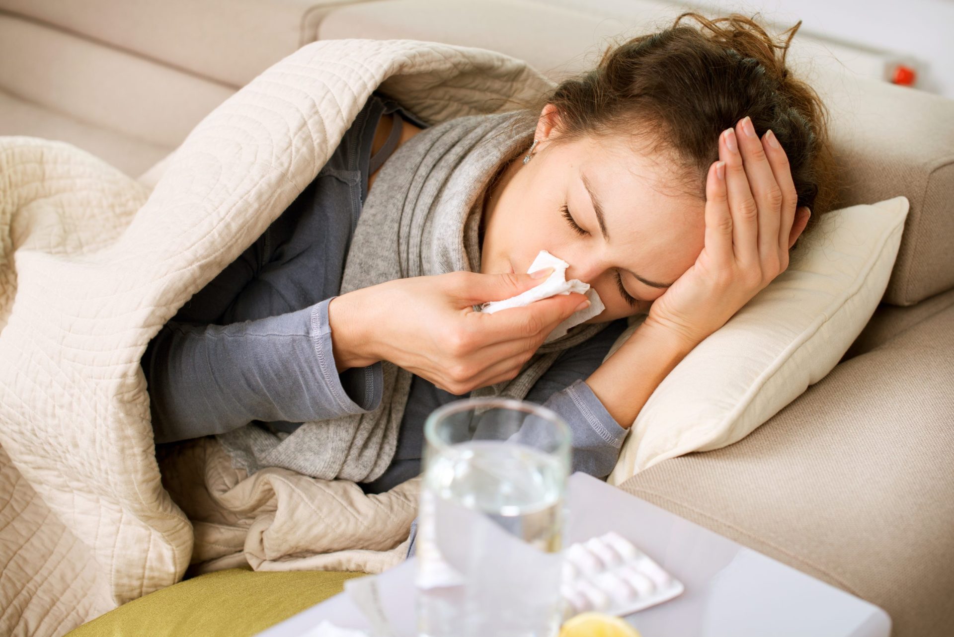 Como distinguir uma constipação de uma gripe?