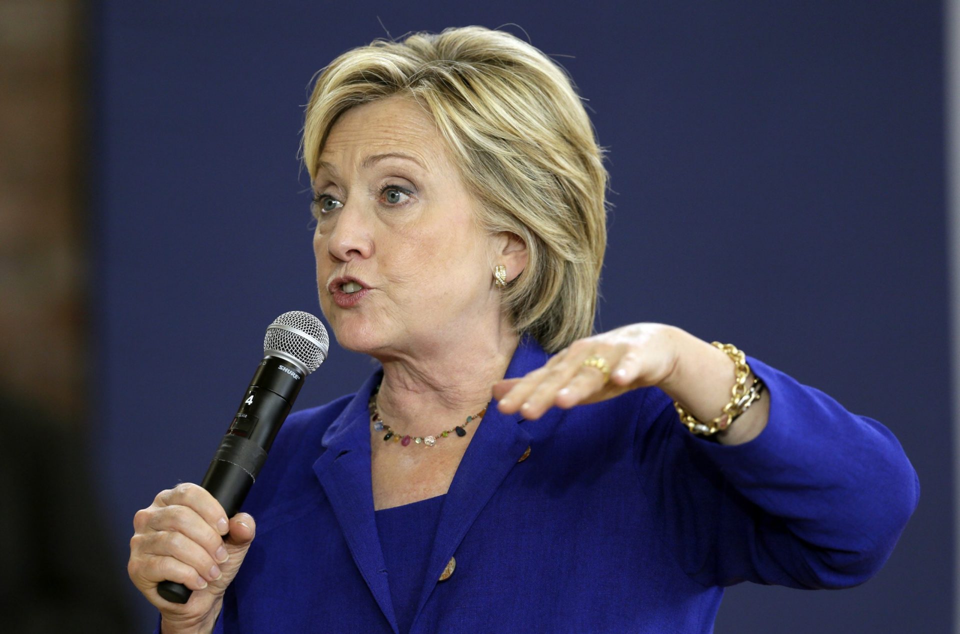 Encontrados mais emails trocados por Hillary Clinton a partir de caixa de correio pessoal