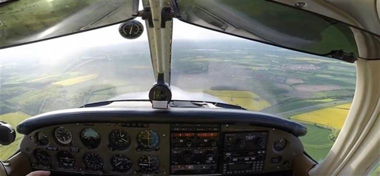 Piloto evita colisão com asa-delta