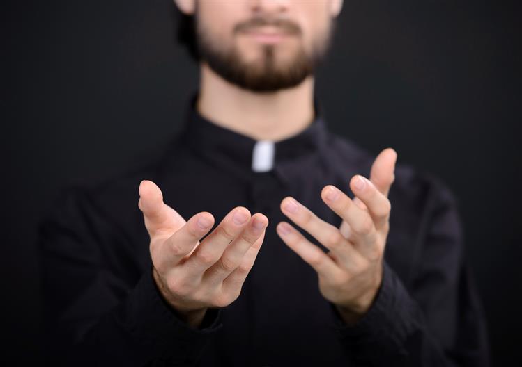 Falso padre nega furto de peças religiosas em Ovar