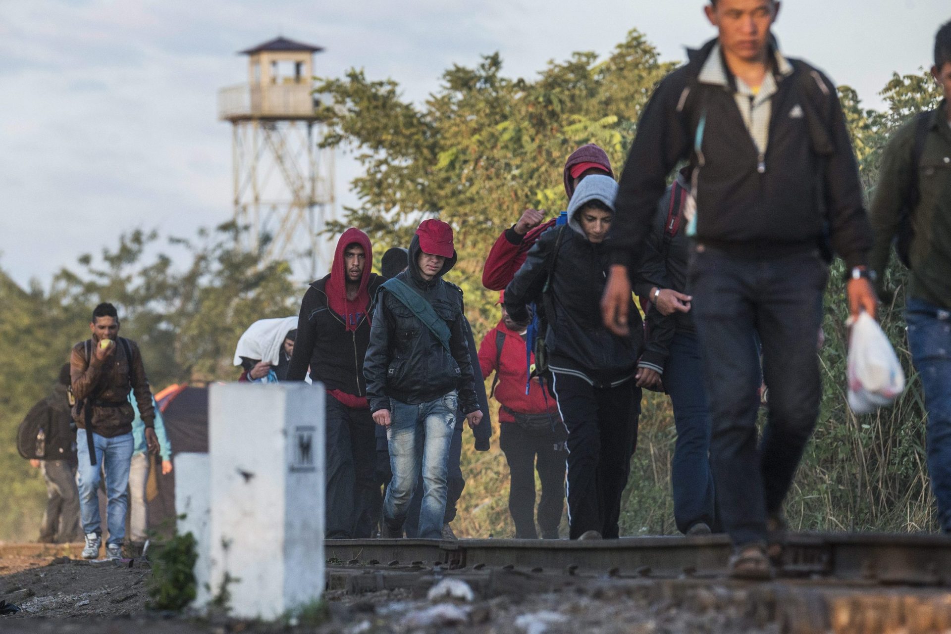 Hungria expulsou quase cinco mil refugiados