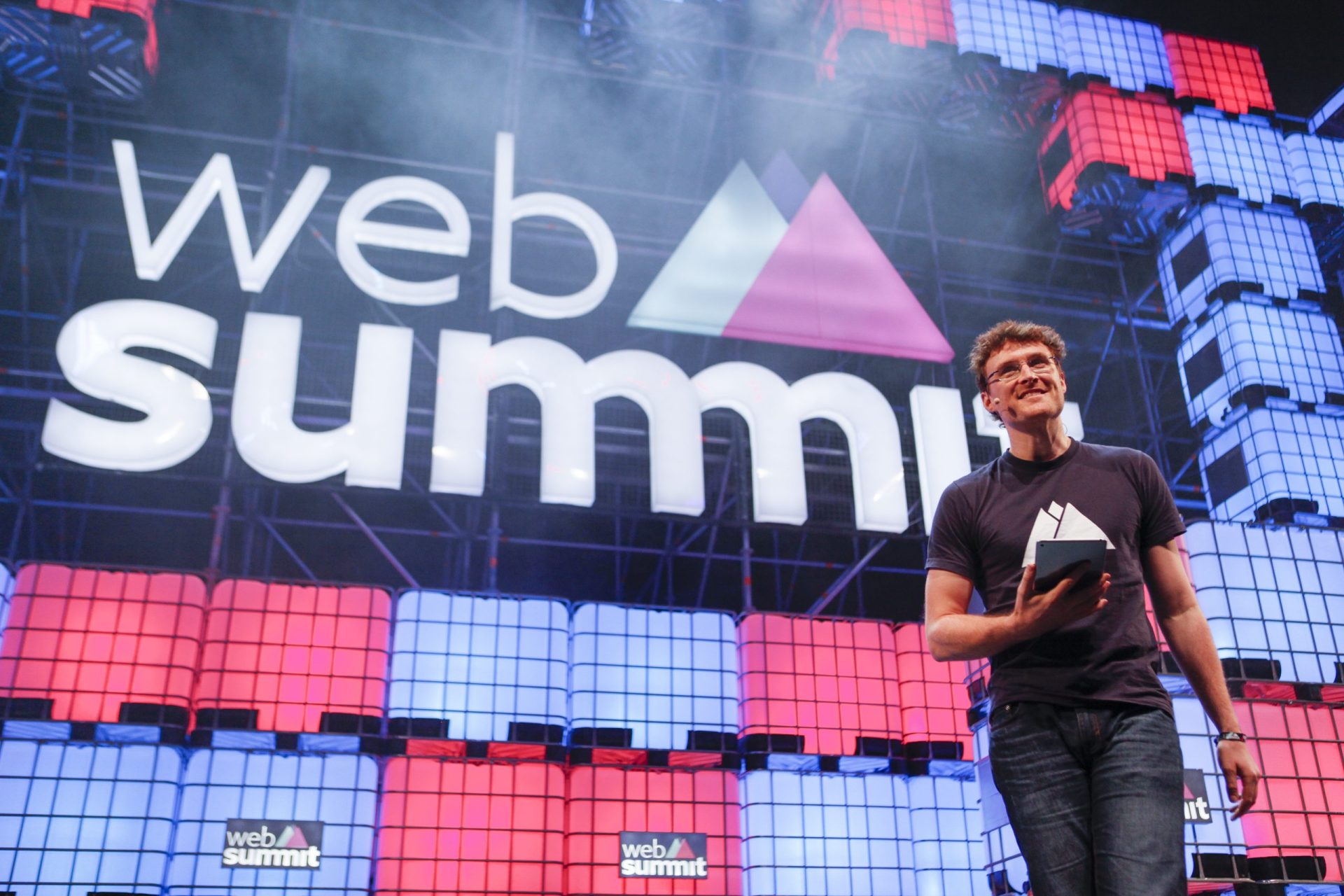 Web Summit. Paddy Cosgrave encantado com o wifi
