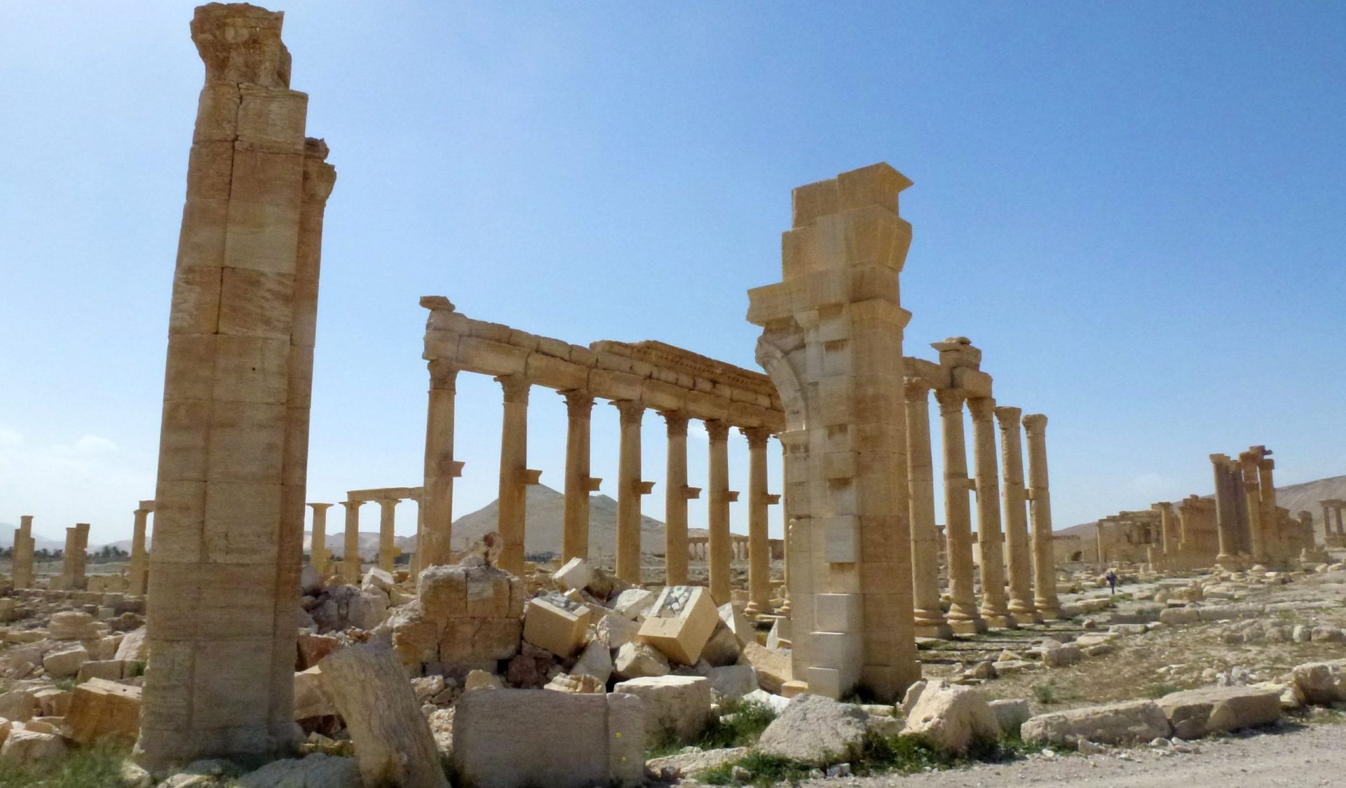 Síria. Estado Islâmico e Rússia em confrontos na cidade de Palmira