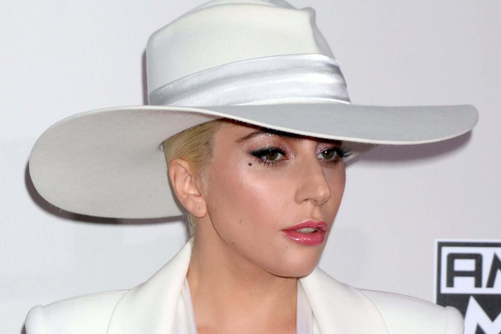 Lady Gaga sofre de Stresse Pós-Traumático