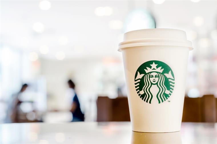 Starbucks abre mais 12 mil lojas até 2021