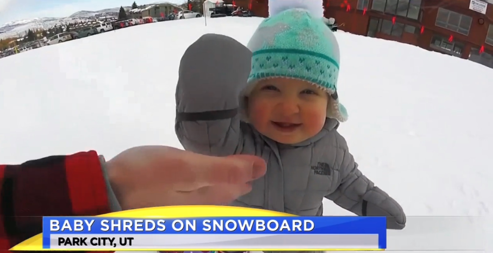 Bebé de 14 meses a fazer snowboard? Sim, é possível [vídeo]