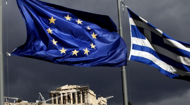 Bruxelas vai propor solução para fluxo de migrantes na Grécia