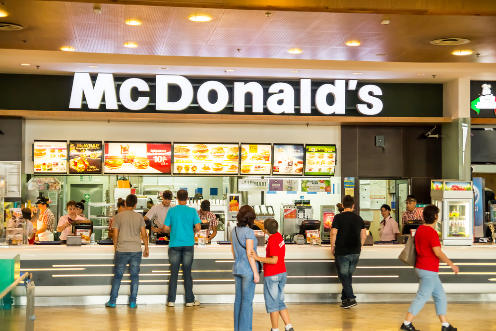 McDonald’s: Vai deixar de haver Happy Meal para ‘menino’ e para ‘menina’