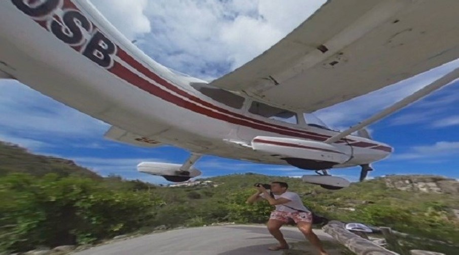 Turista não é ‘levado’ por avião por um triz