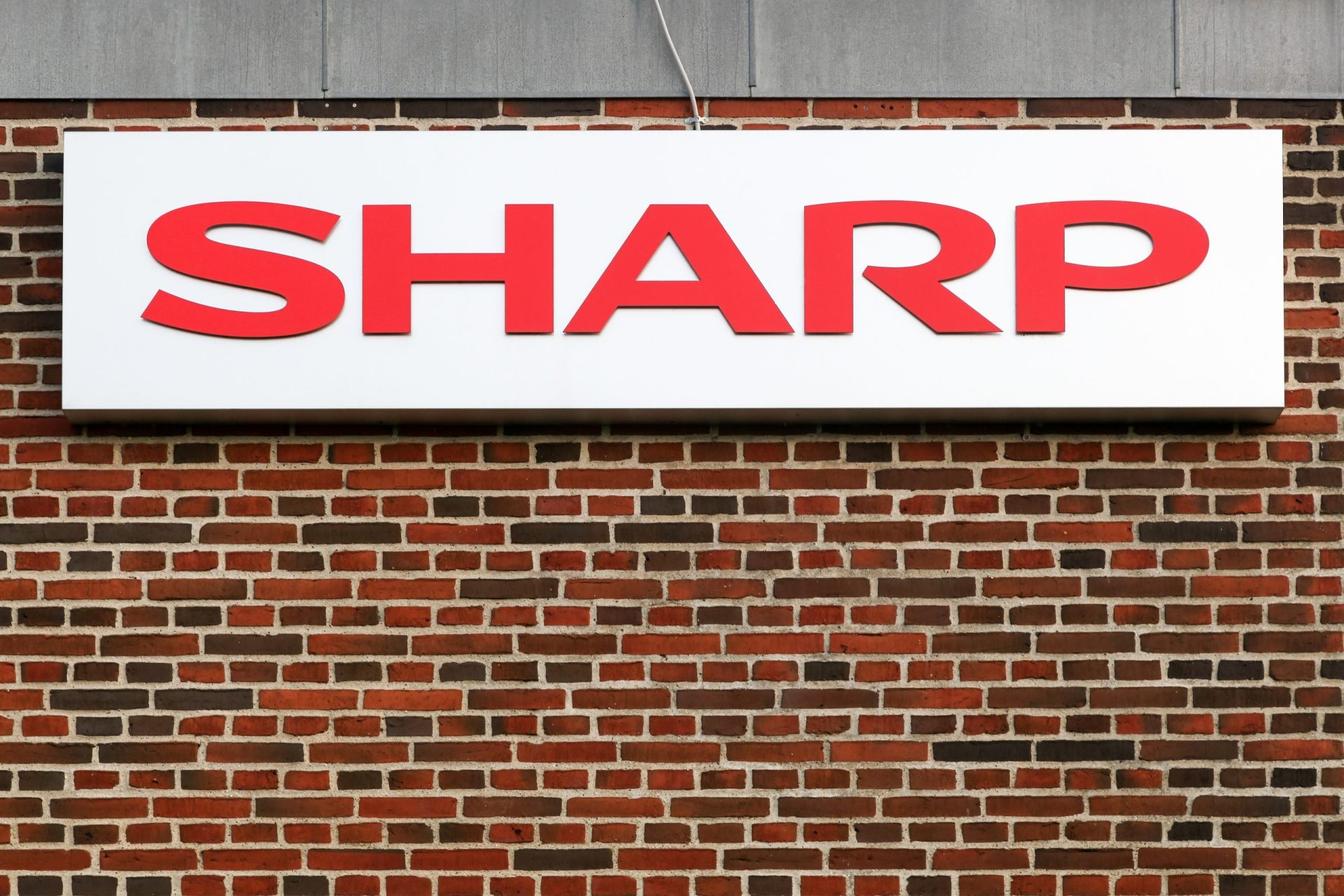 Foxconn compra Sharp por 3,5 mil milhões de dólares