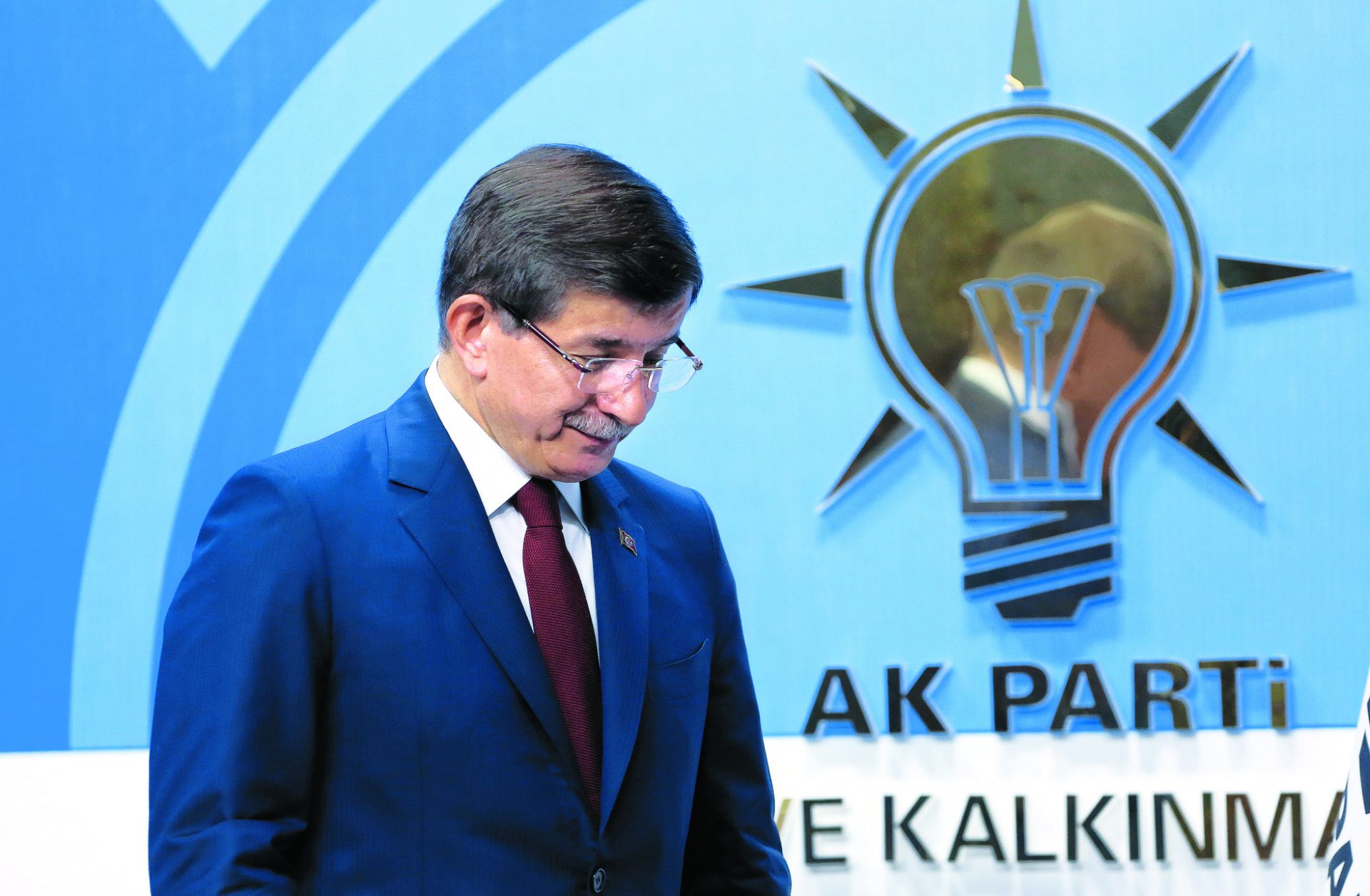 Saída do primeiro-ministro turco terá consequências