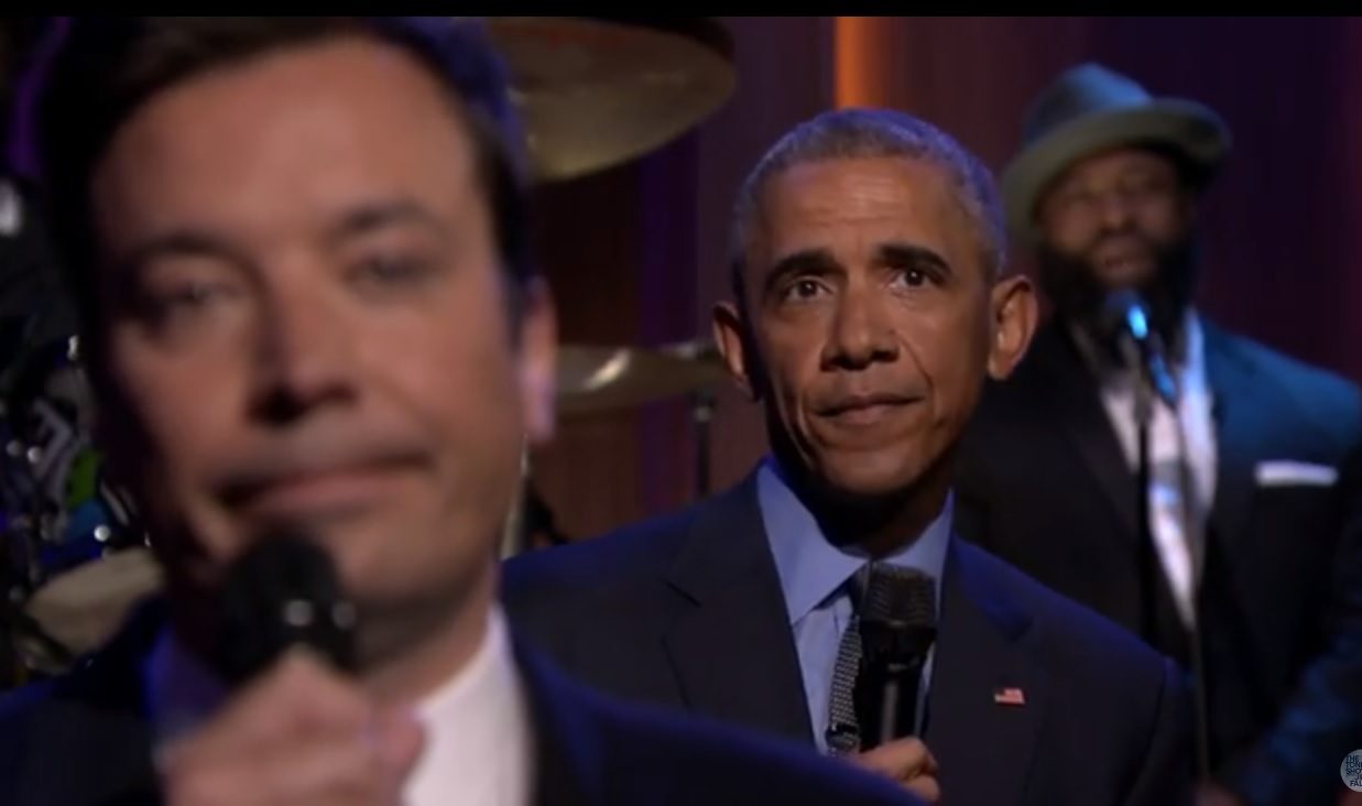 O vídeo de Barack Obama e Jimmy Fallon que está a pôr a internet em delírio [vídeo]