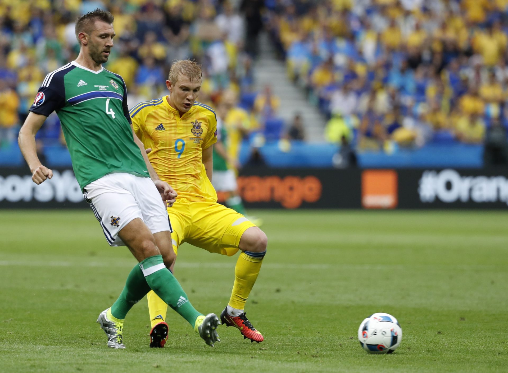 Irlanda do Norte vence a Ucrânia por 2-0 na 2ª jornada do Grupo C no Euro2016