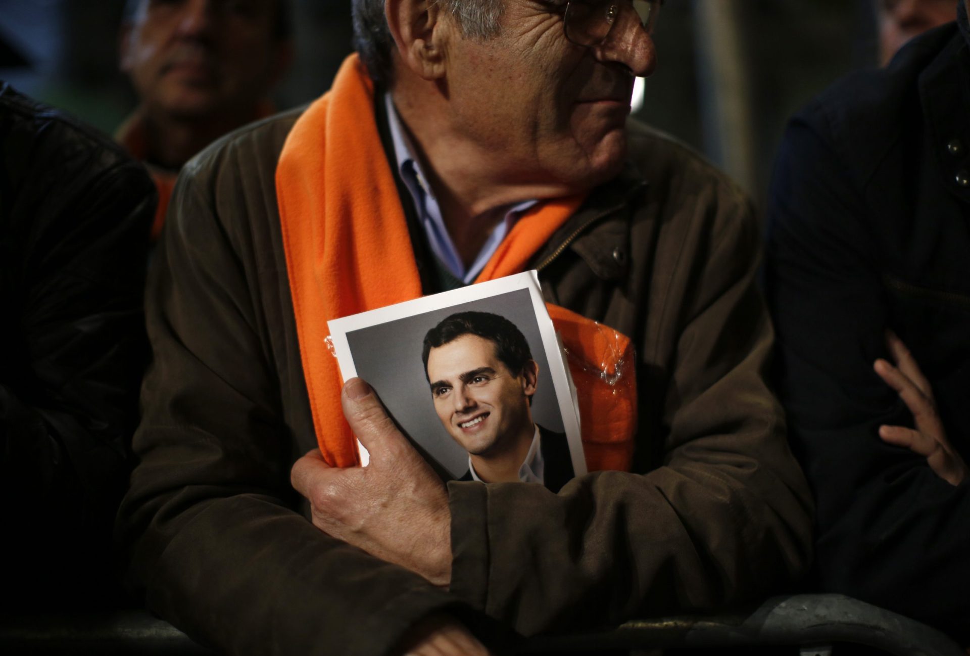 Espanha: Rivera descarta apoio a Rajoy