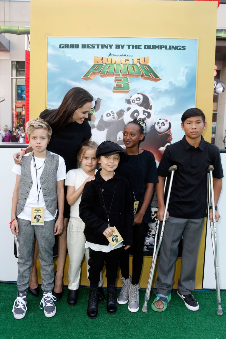 Filhos de Angelina Jolie e Brad Pitt falam sete línguas diferentes