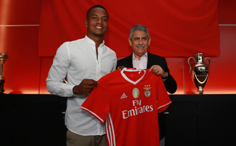 Carrillo já assinou pelo Benfica
