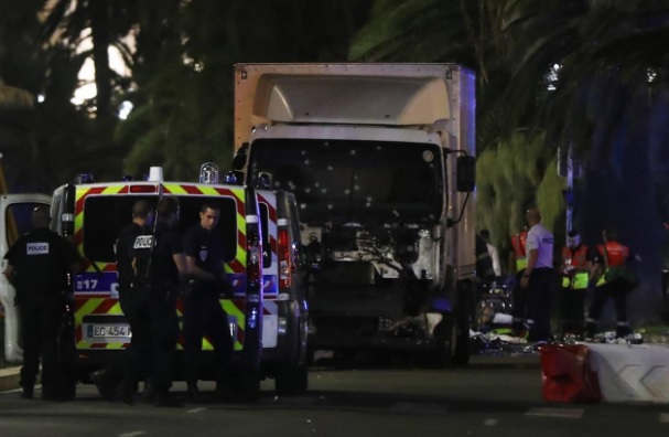 Vídeos mostram o horror vivido em Nice