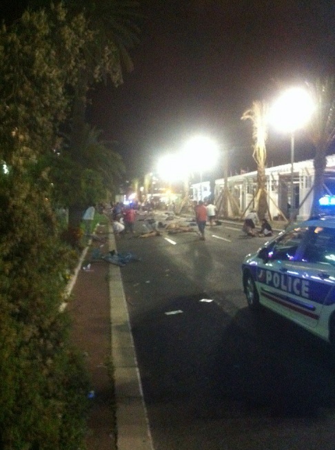 Ataque em Nice faz pelo menos 78 mortos