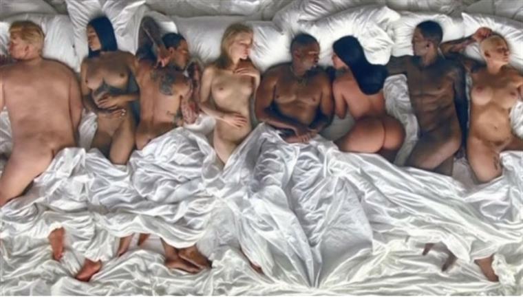 Foi divulgado o videoclip em que Kanye West surge na cama com várias celebridades