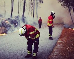 Bombeiros voluntários têm “falta justificada” no trabalho para combater incêndios