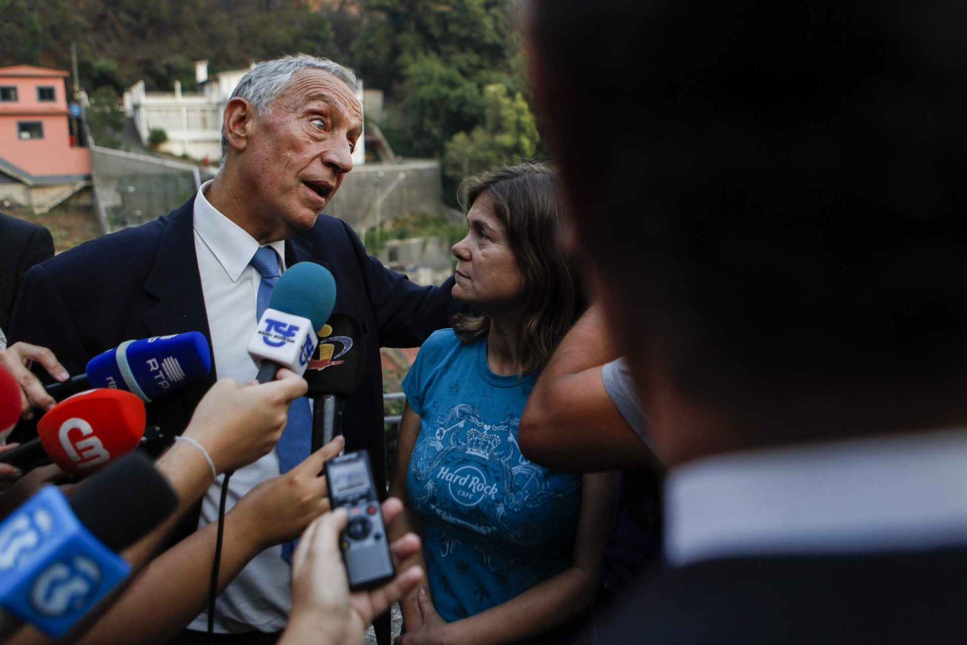 O abraço de Marcelo Rebelo de Sousa aos madeirenses – Fotogaleria