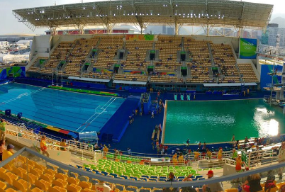A verdadeira explicação para água da piscina dos Jogos Olímpicos ter ficado verde