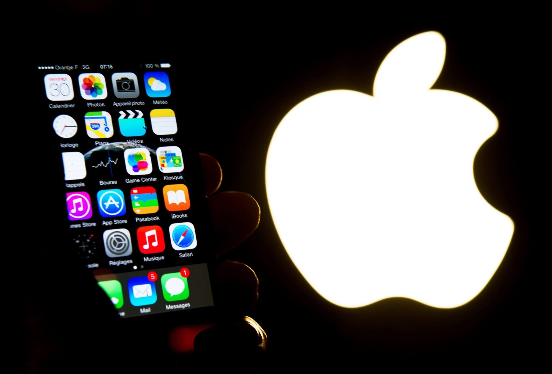 EUA processa Apple por monopolizar mercados dos telemóveis